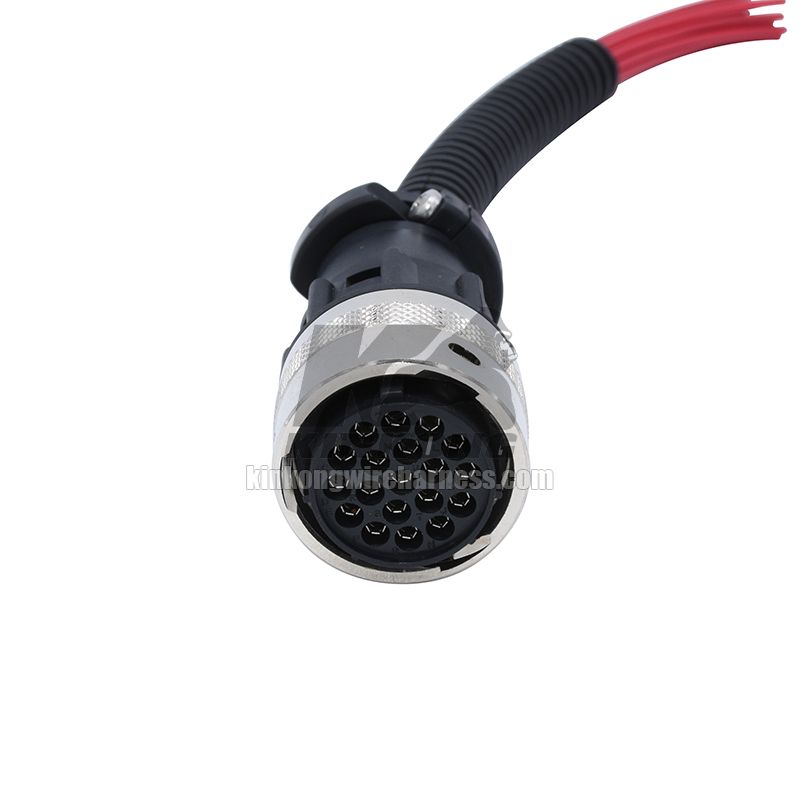 Heavy Duty Track 2015 pump plug