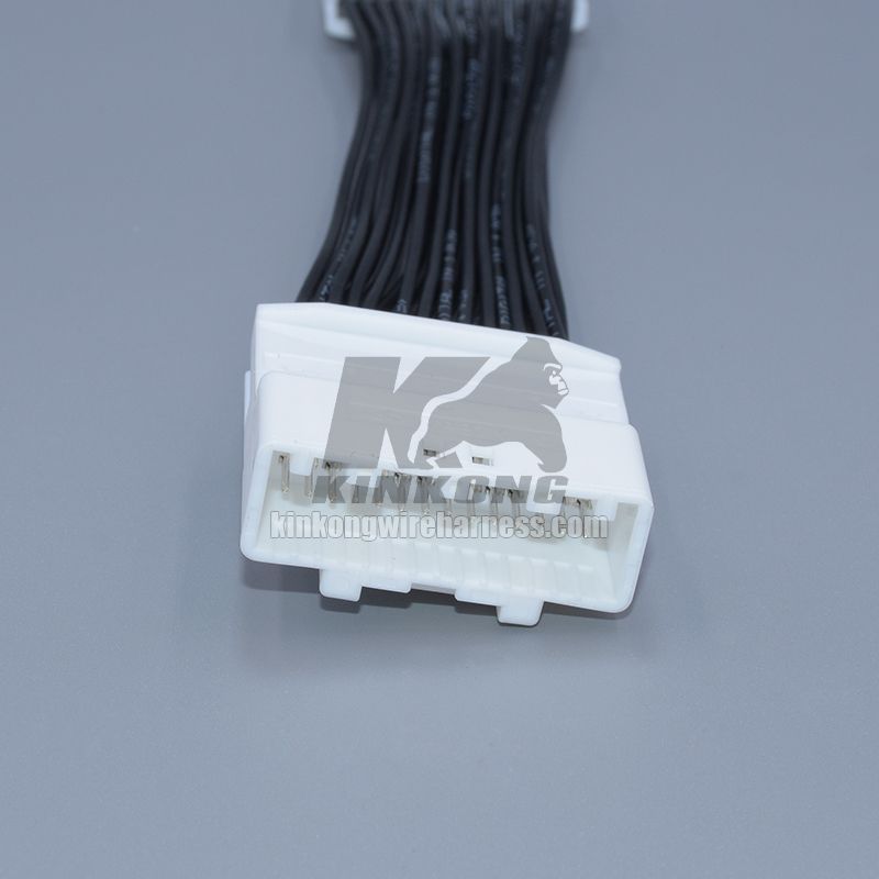28-pin Head Unit Wiring Harness Adapter Fits Subaru and Toyota
