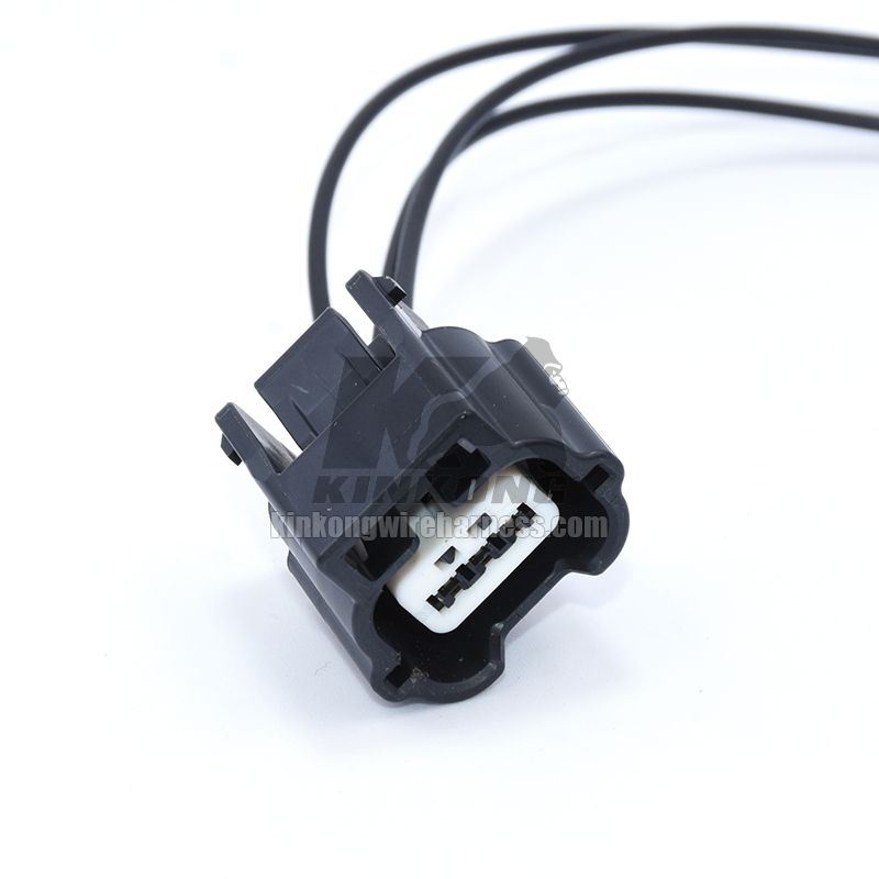 RH Series Headlamp Female 3-Wire Pigtail Connector For Honda