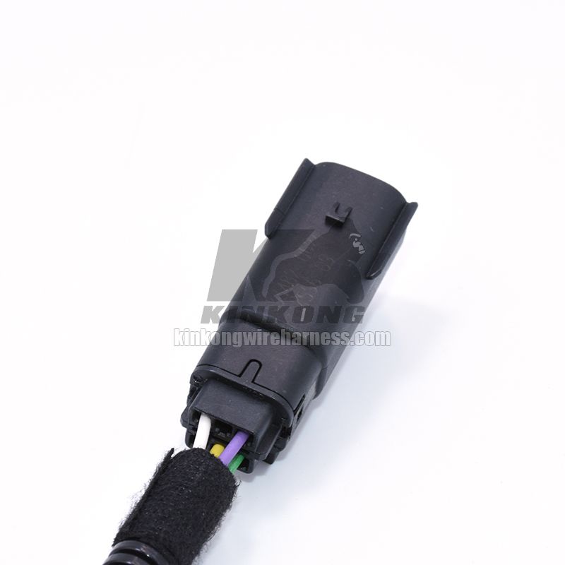 Custom fuse relay harness WD726-1